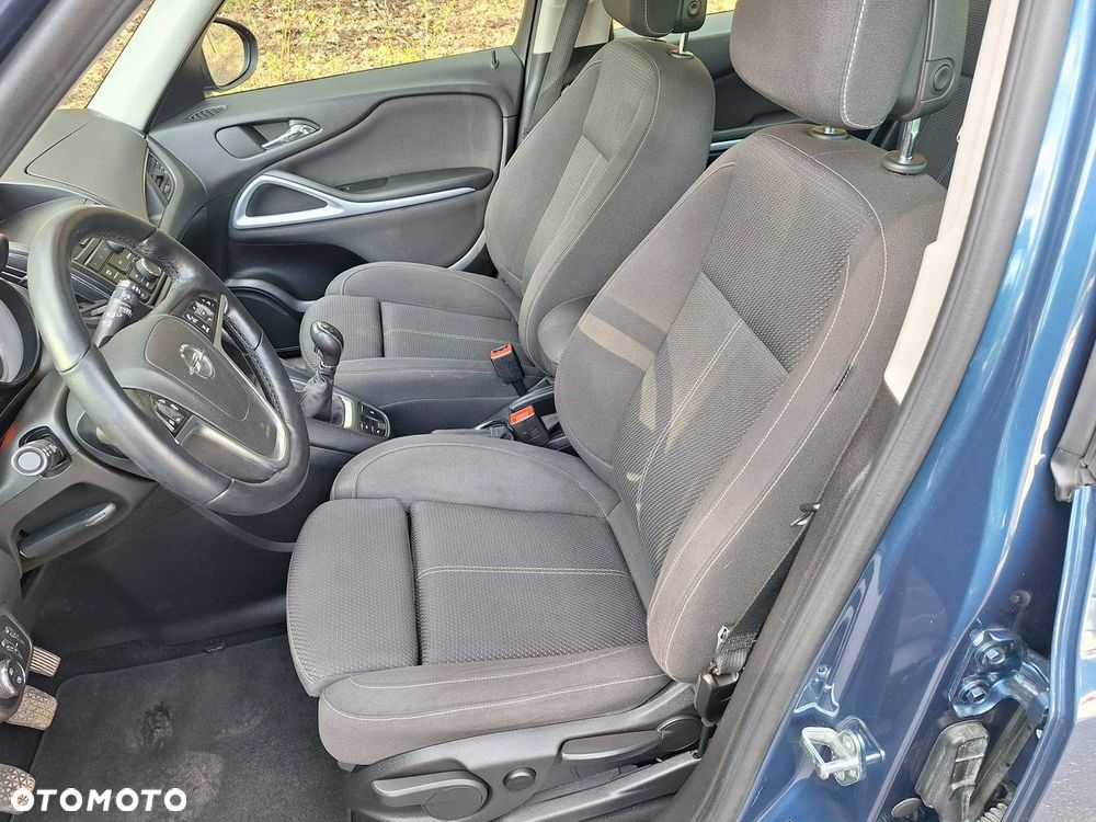 Opel Zafira - 9