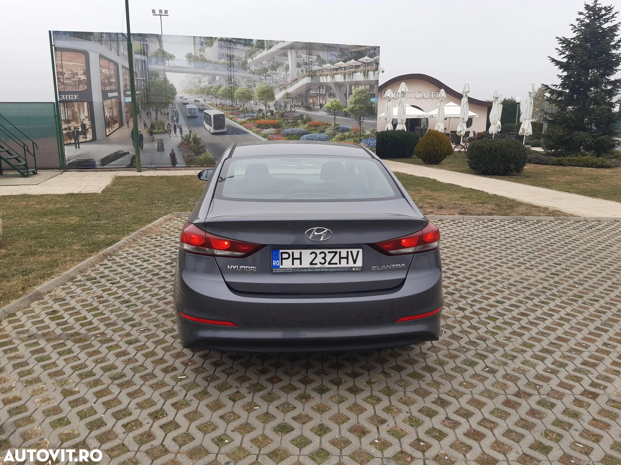 Hyundai Elantra 1.6 MPi Comfort - 3