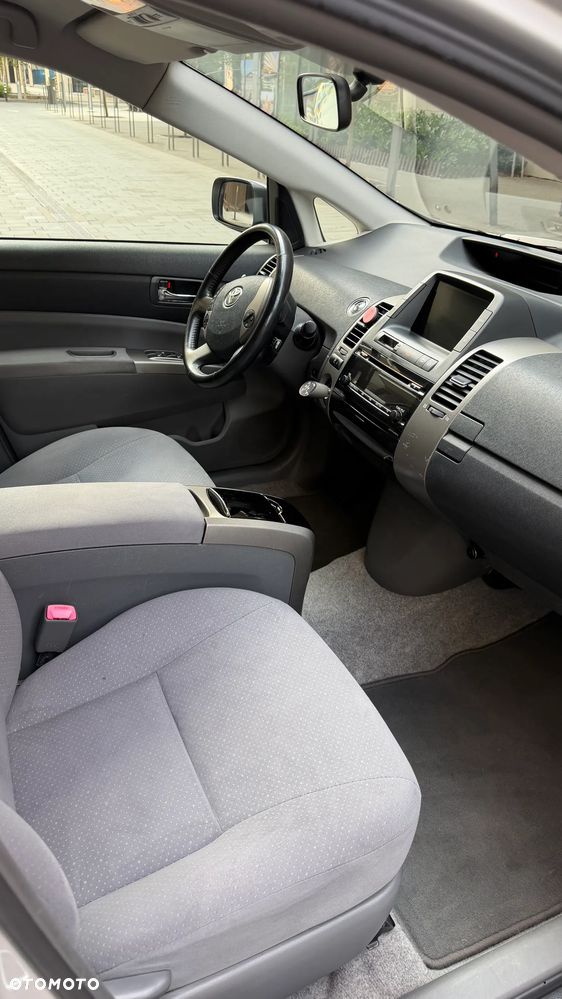 Toyota Prius 1.5 VVT-i Prestige - 9