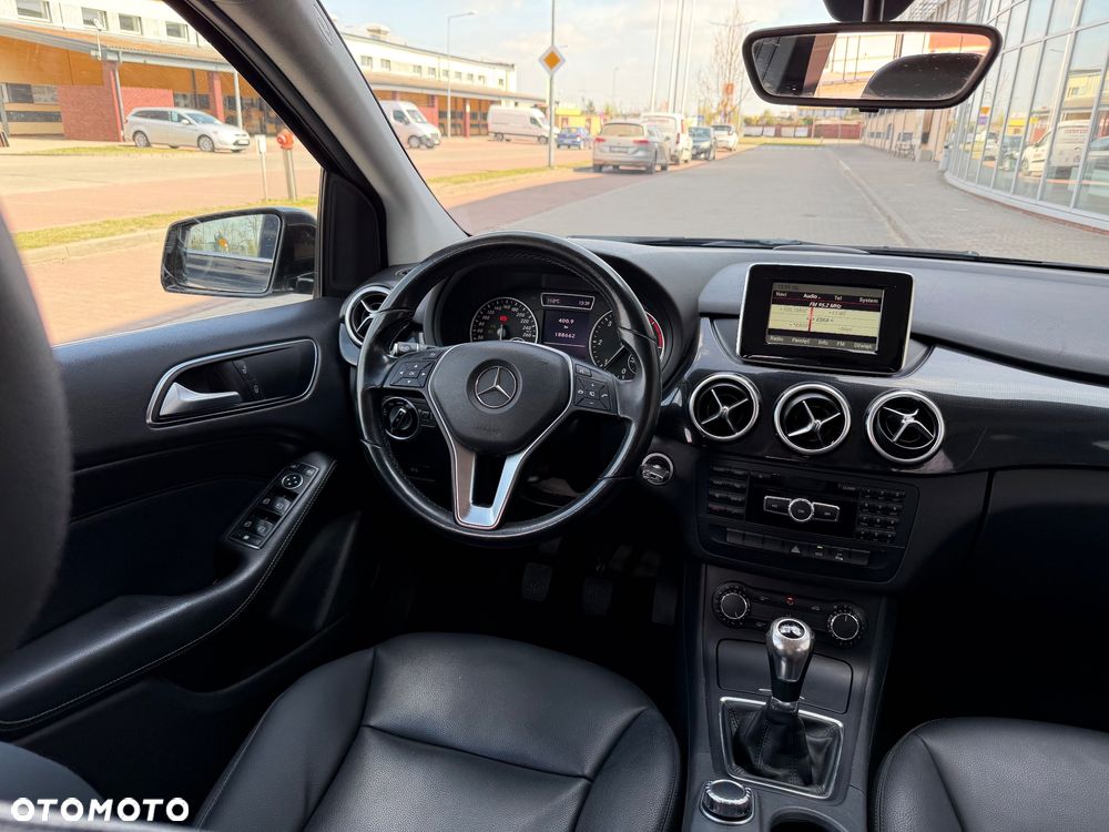 Mercedes-Benz Klasa B 180 d BlueEFFICIENCY Edition - 19