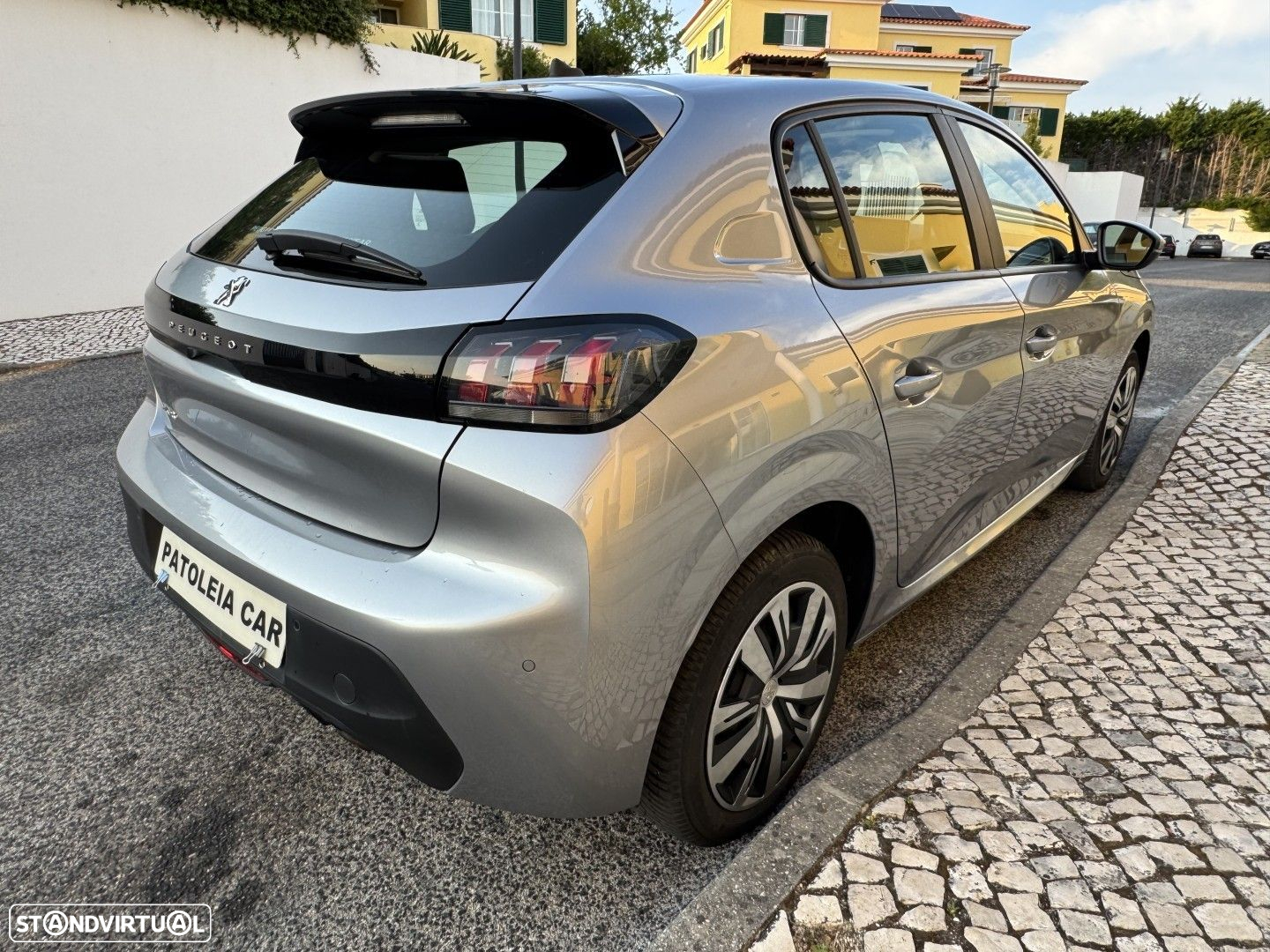 Peugeot 208 1.2 PureTech Allure - 4