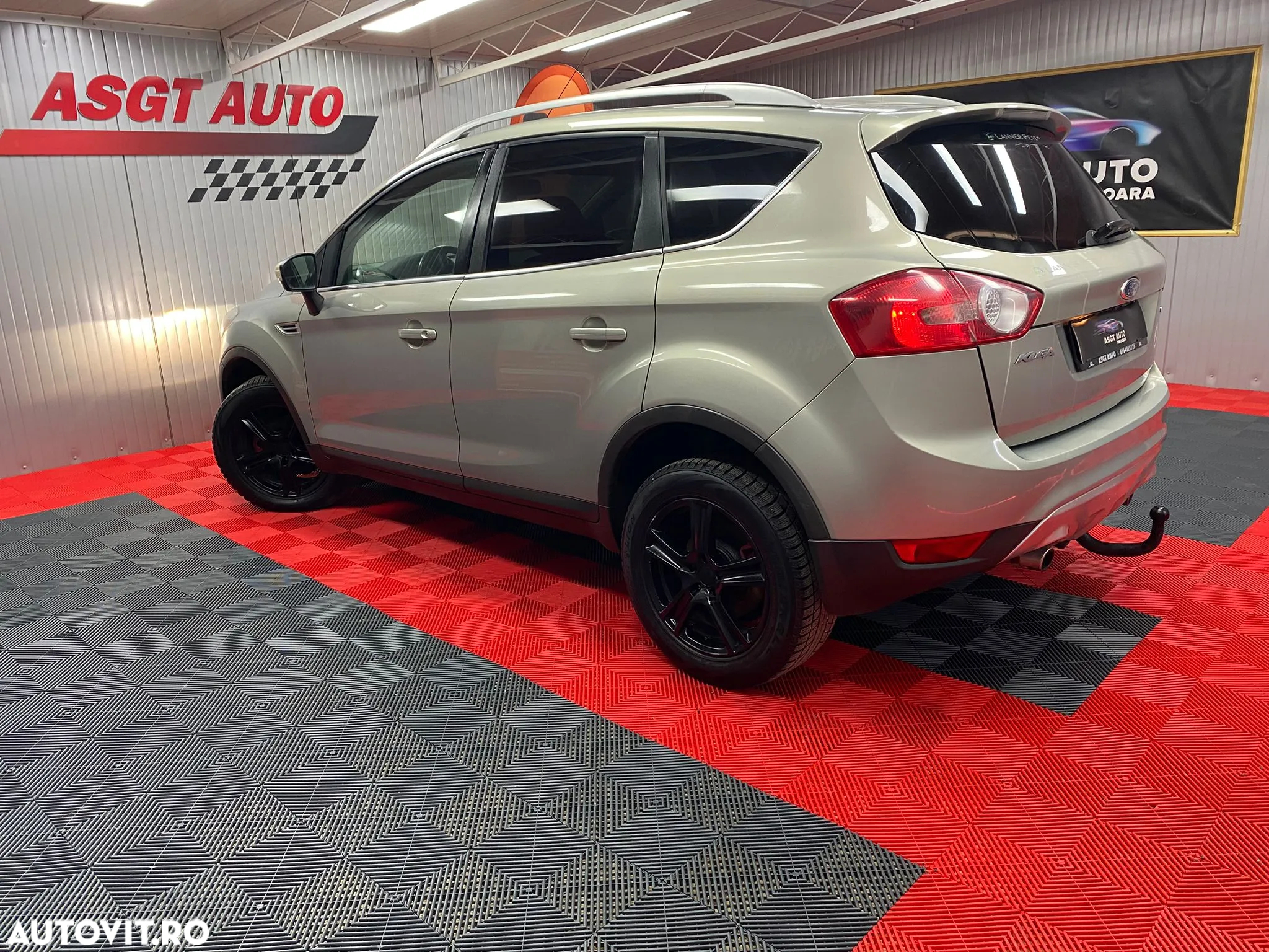 Ford Kuga - 5