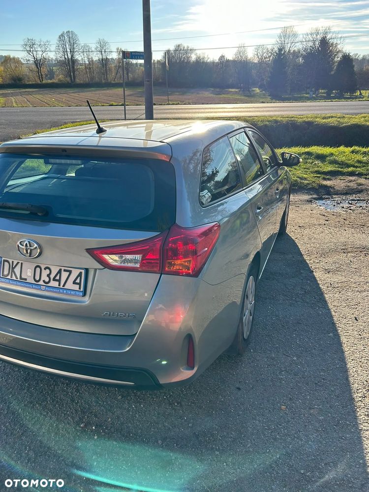 Toyota Auris 1.6 Comfort - 6