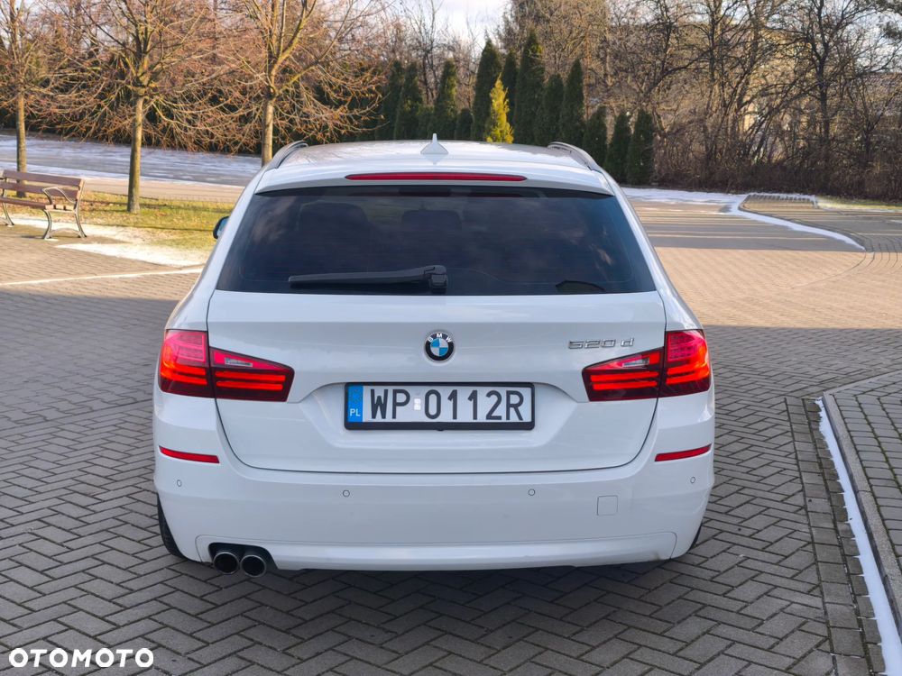 BMW Seria 5 520d - 12