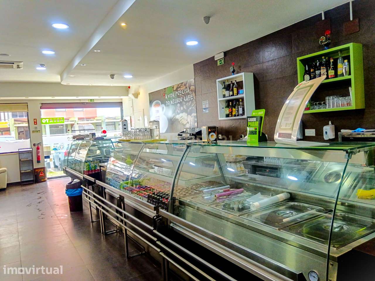 Espaço comercial (Pastelaria / Restaurante) Sta Iria Azoia - Grande imagem: 2/18