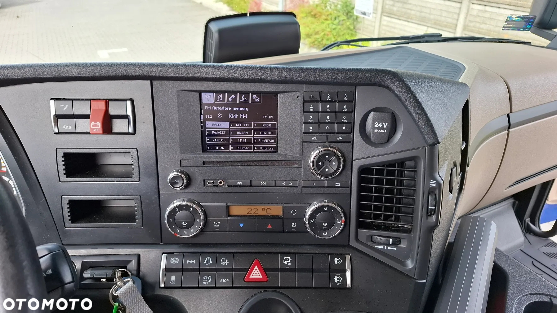 Mercedes-Benz ACTROS 1824 / PEŁNY ADR / RAMA POD ZABUDOWE 5.22 / DMC 18000 / MAŁO UŻYWANY ! - 34