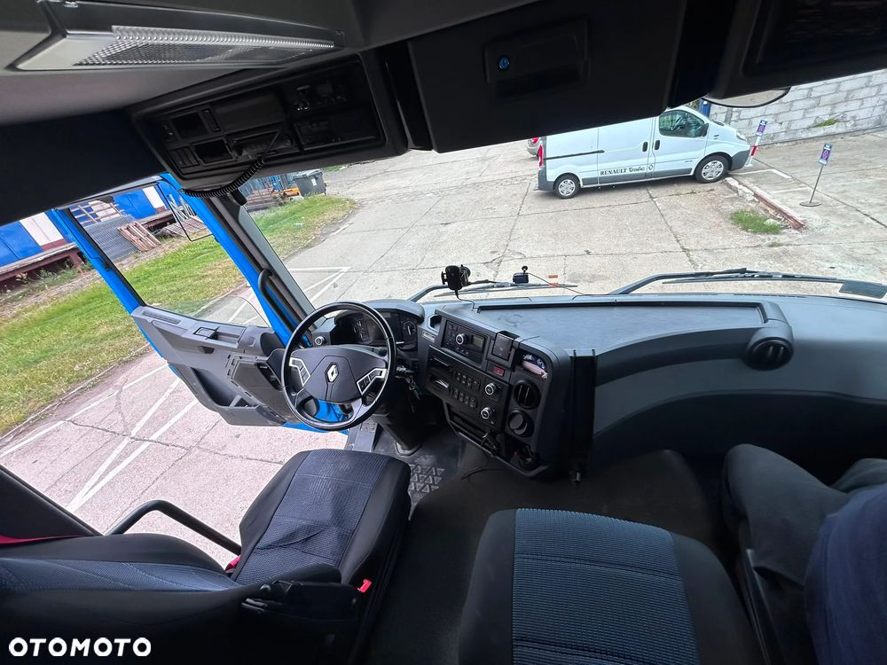 Renault K460 6x6 - 17