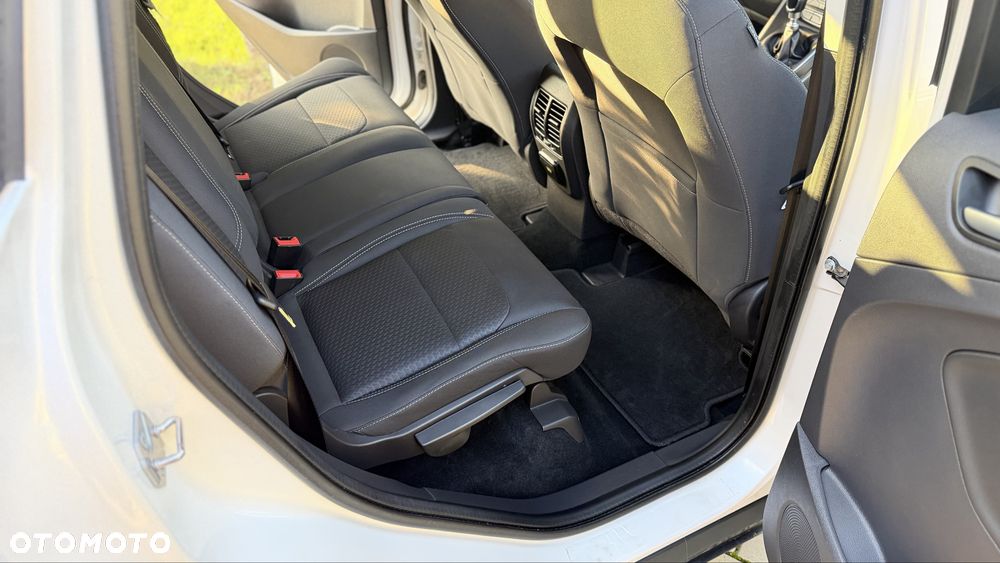 Ford Kuga - 7