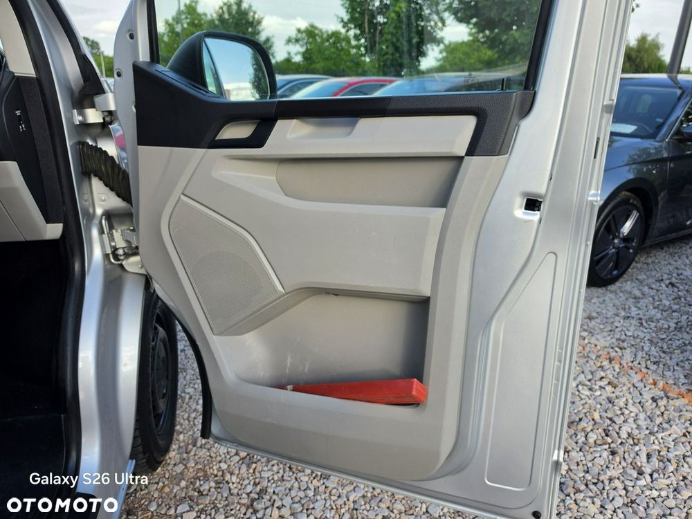Volkswagen Transporter - 32
