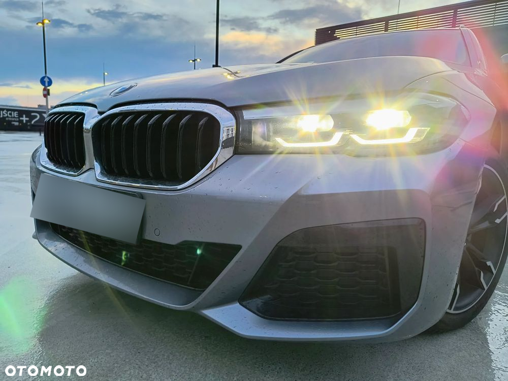 BMW Seria 5 520d xDrive - 2