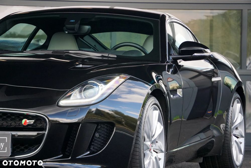 Jaguar F-Type S AWD - 13
