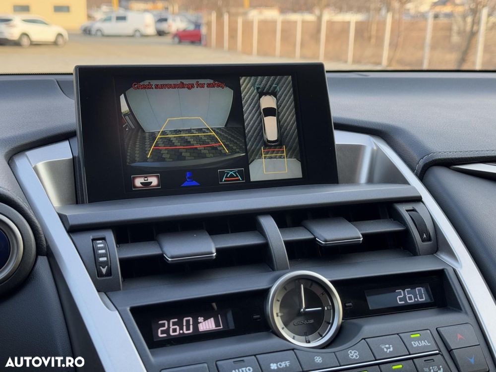 Lexus Seria NX - 14