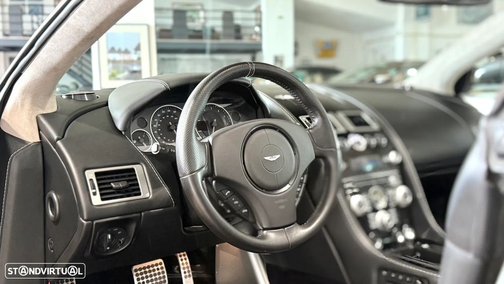 Aston Martin DBS Volante Touchtronic 2 - 14