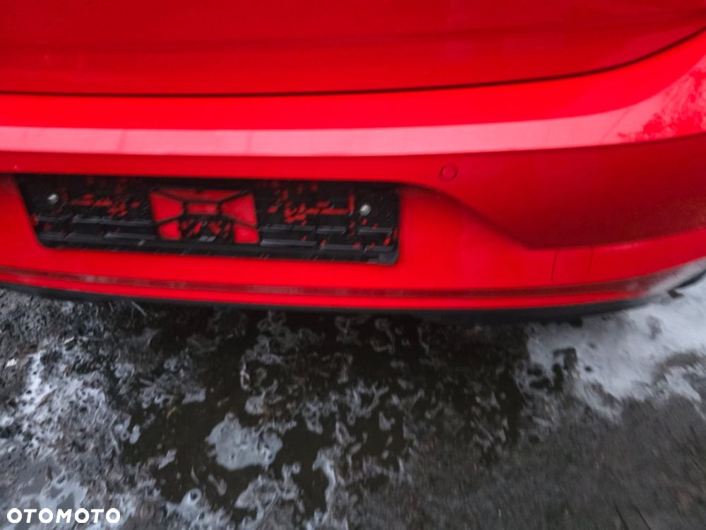 Zderzak  tył  vw  polo  VI  2g  w  kolorze  LP3G - 1