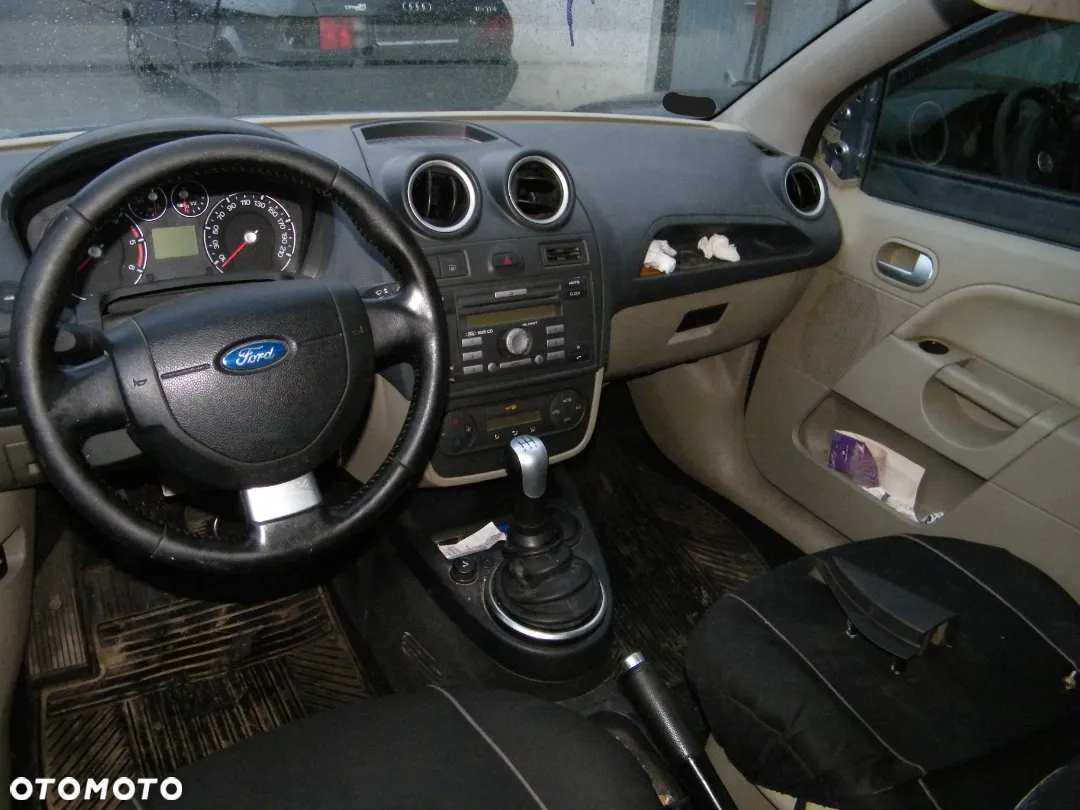 Ford Fiesta MK 5 FL  1.6 TDCi 90KM silnik 90PS-DV6 skrzynia B5/IB5 lakier J4 - 7