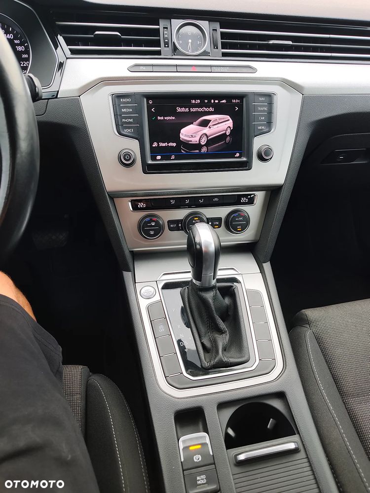 Volkswagen Passat 2.0 TDI BMT Comfortline DSG - 16