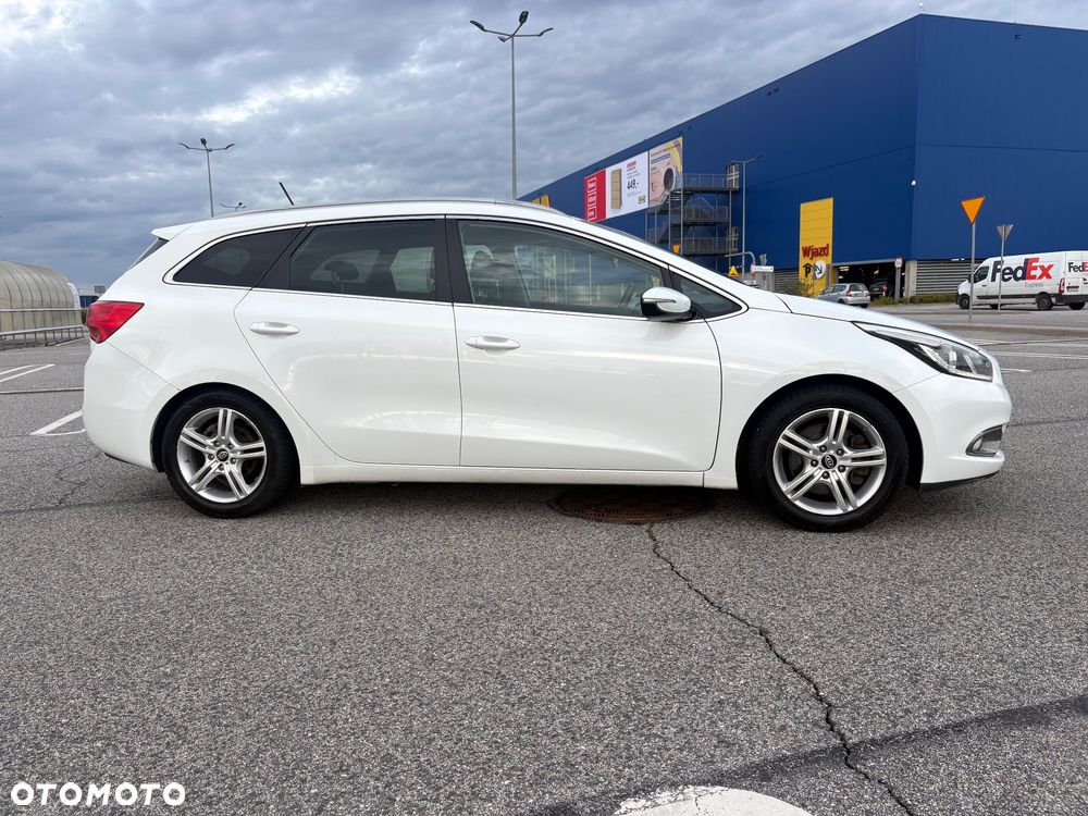 Kia Ceed 1.6 GDI Vision - 16