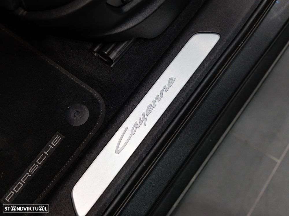 Porsche Cayenne E-Hybrid - 14