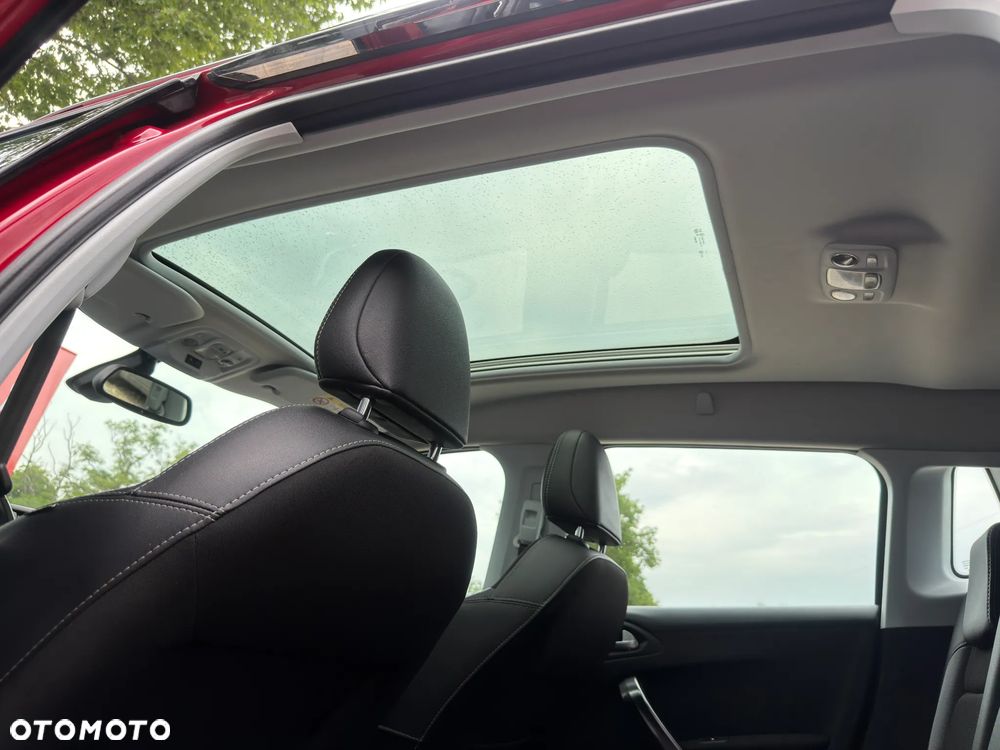 Peugeot 2008 1.2 Pure Tech GPF Allure S&S - 36