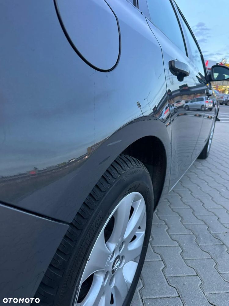 Opel Astra IV 1.6 Sport - 12