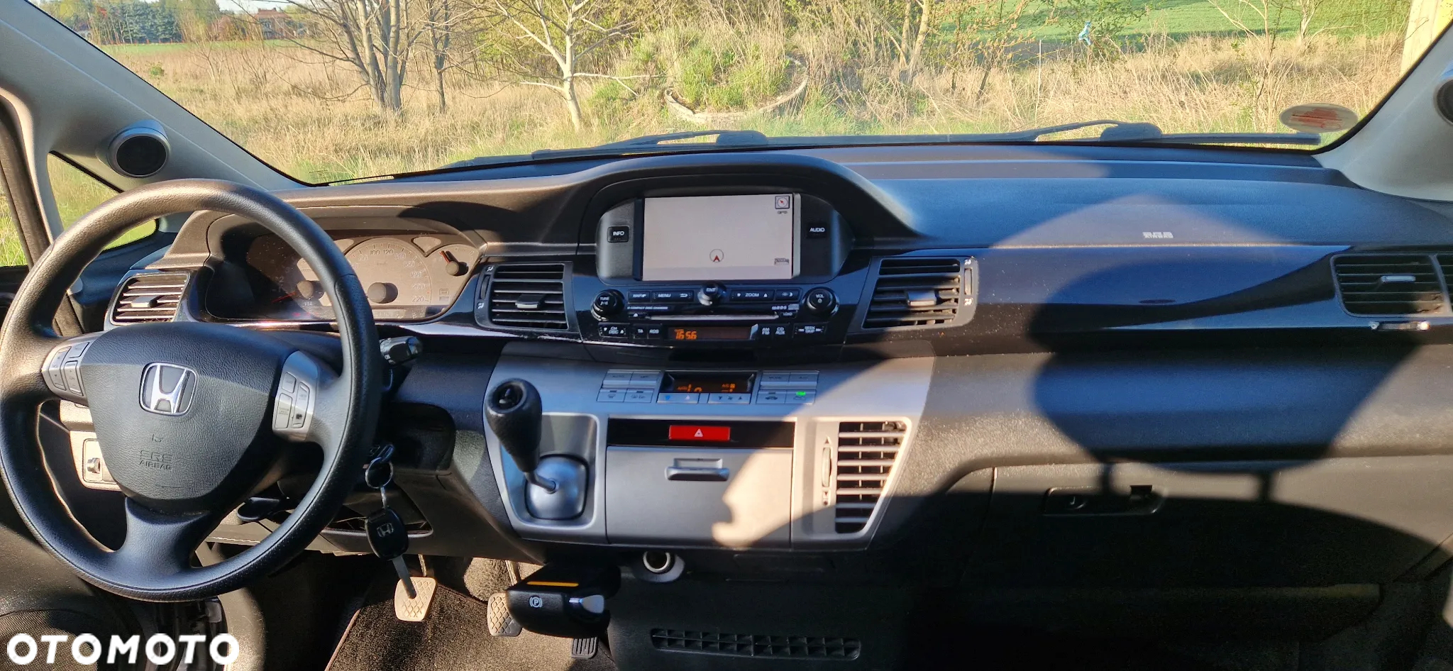 Honda FR-V - 11