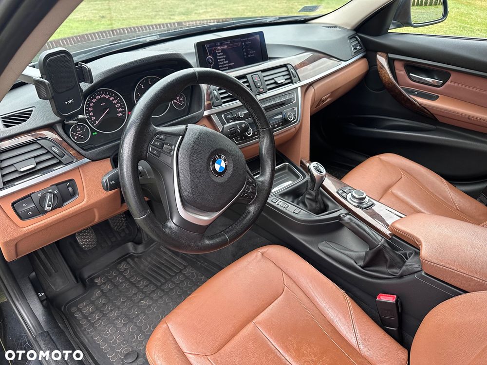 BMW Seria 3 320d Efficient Dynamic Edition Luxury Line - 17