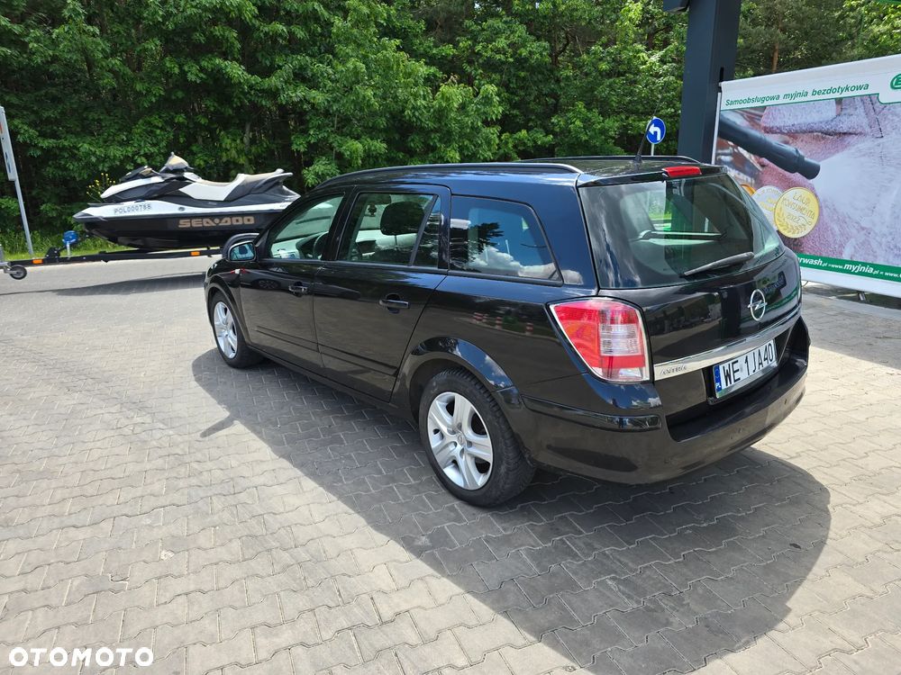Opel Astra 1.6 Essentia - 3