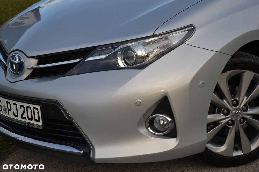 Toyota Auris 1.8 HSD Luna - 13