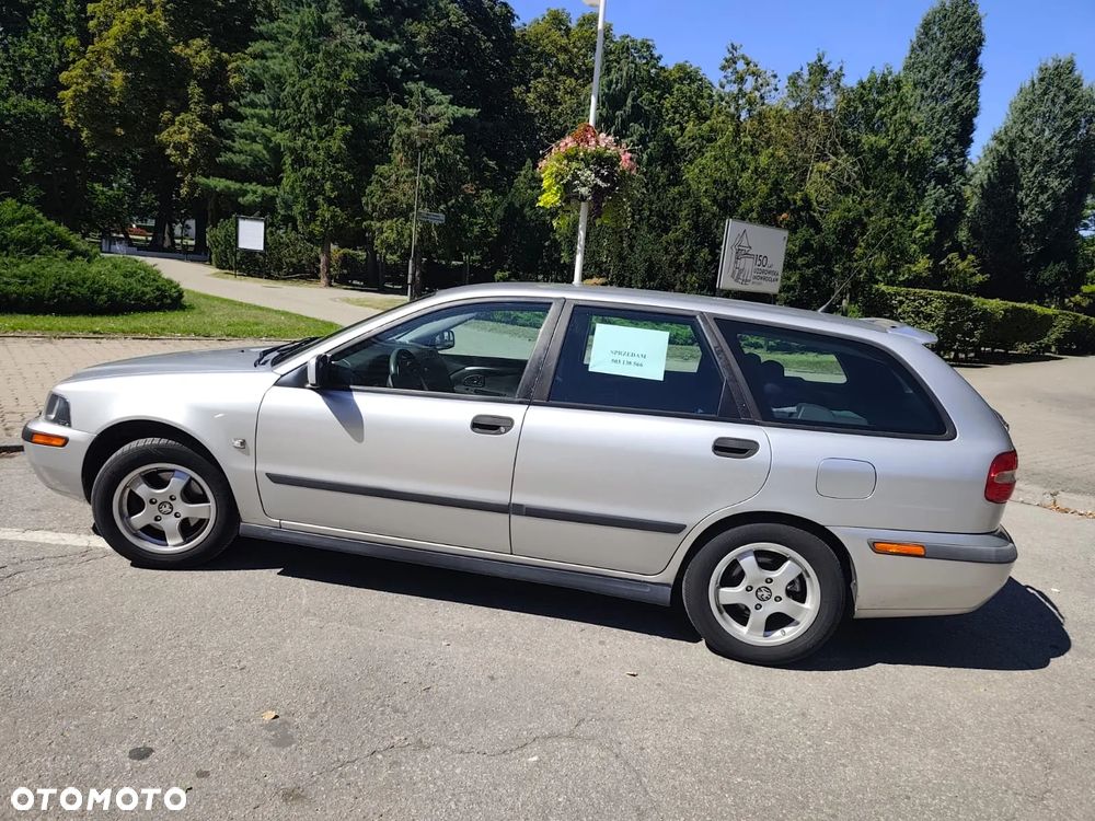Volvo V40 1.8 - 5