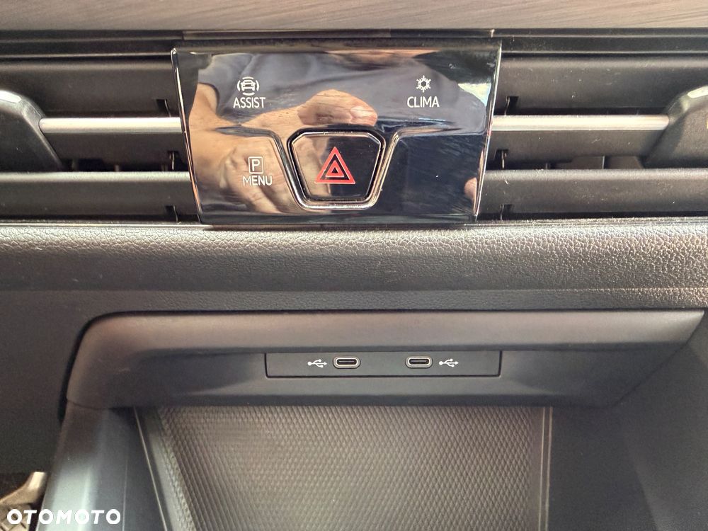 Volkswagen Golf 1.5 TSI EVO Style - 40