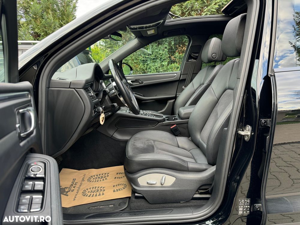 Porsche Macan Standard - 2