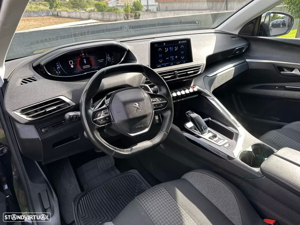 Peugeot 3008 1.5 BlueHDi Allure Pack EAT8 - 23