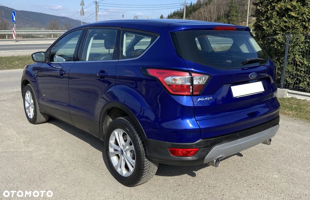 Ford Kuga 2.0 TDCi 4x4 Titanium - 4