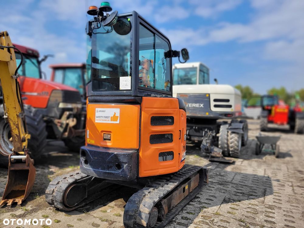 Używany Hitachi ZX26U-6 CR 2019 - 87 000 PLN - Otomoto.pl