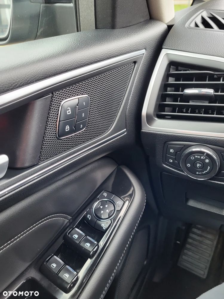 Ford S-Max 2.0 TDCi Titanium - 27