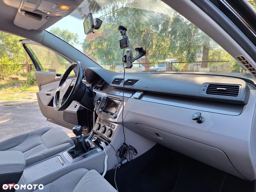 Volkswagen Passat 1.9 TDI Comfortline - 9