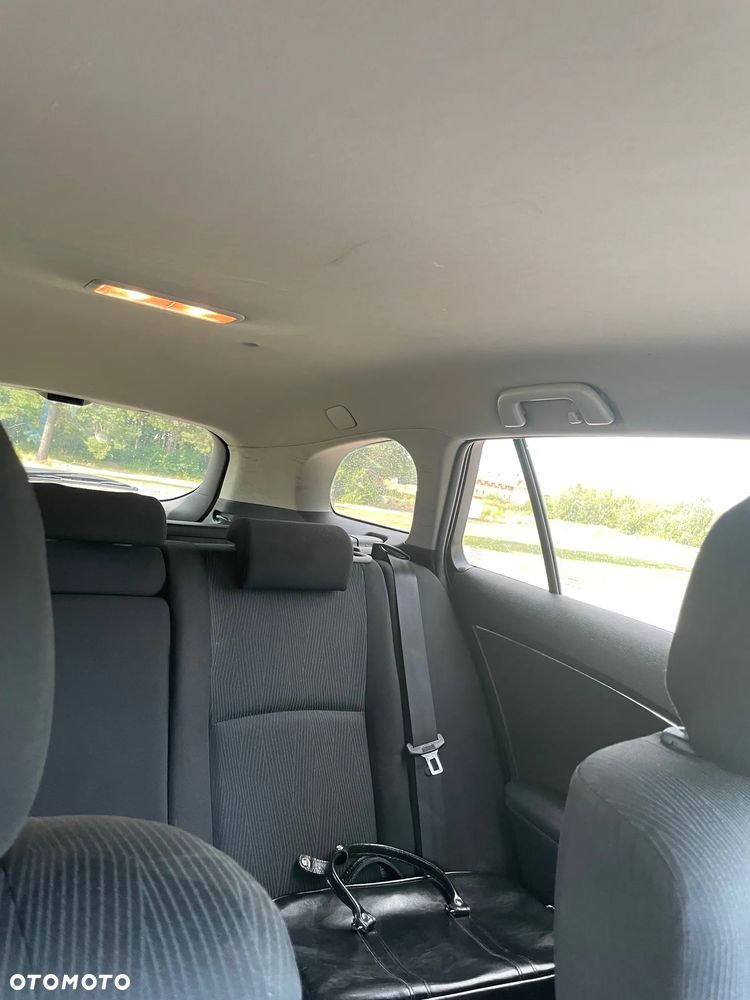 Toyota Avensis 2.0 D-4D Luna - 9