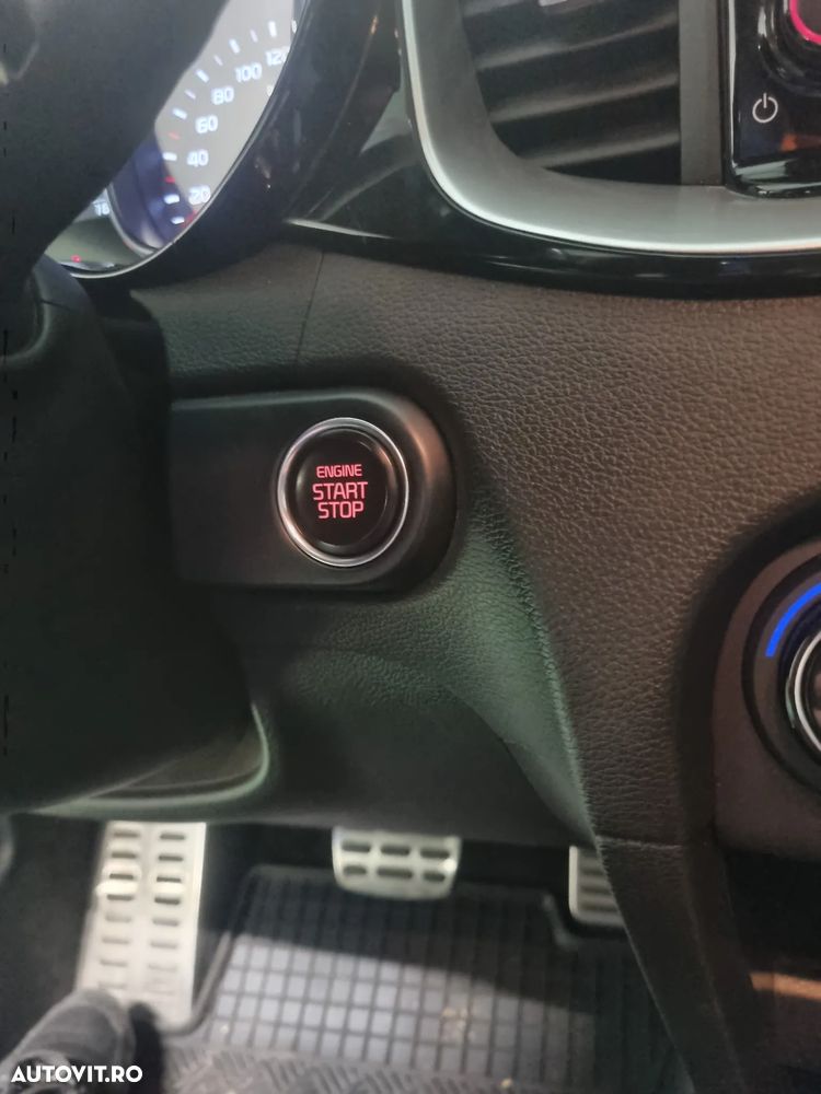 Kia Pro Ceed 1.6 CRDi DCT7 SCR GT LINE - 9