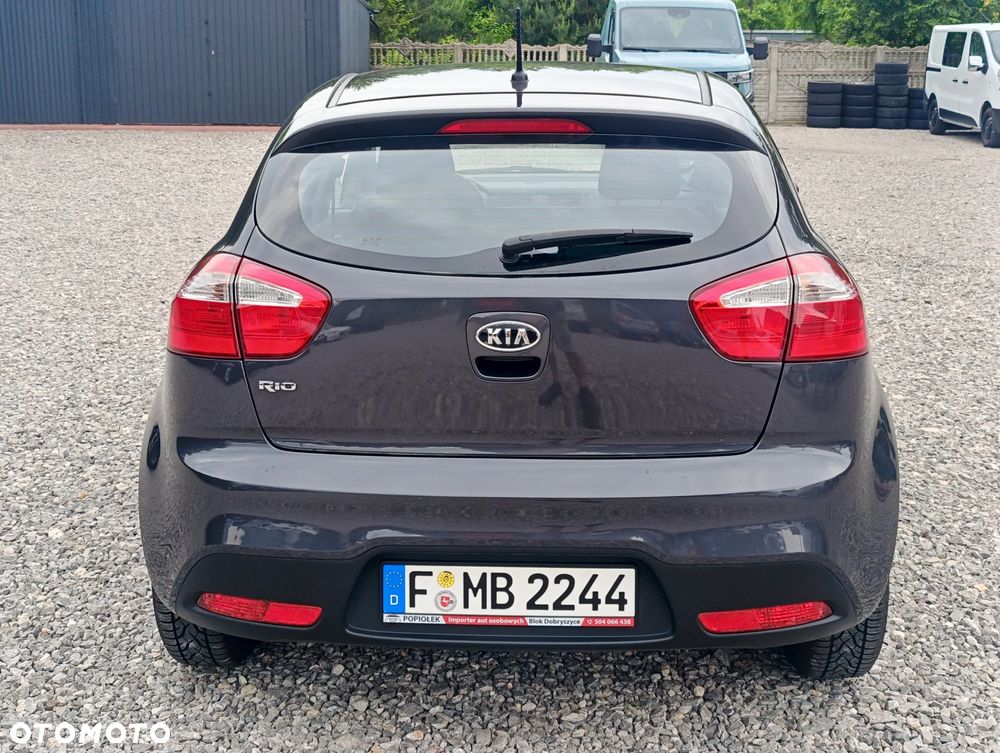 Kia Rio 1.2 Attract - 10