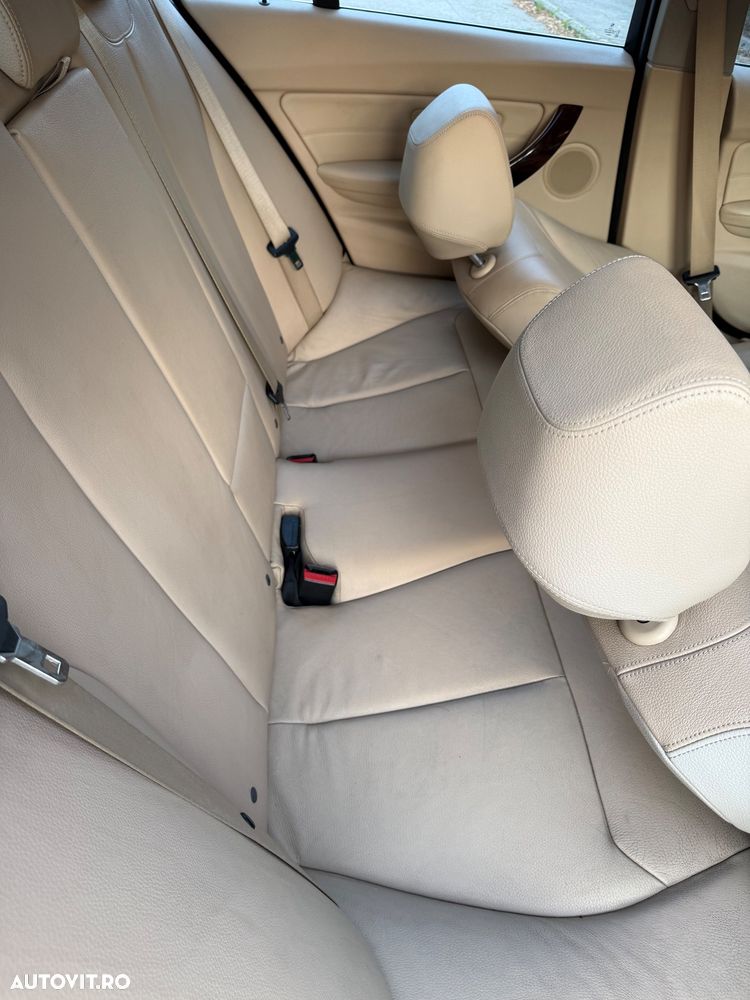 BMW Seria 3 320d Efficient Dynamics Edition - 39