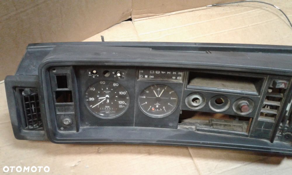 DESKA ROZDZIELCZA PULPIT VOLKSWAGEN VW LT 28 2.4 - 2