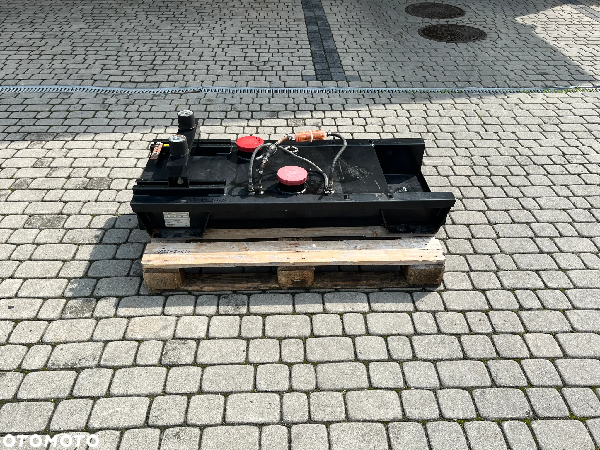 PODSTAWA AGREGATU PRĄDOTWÓRCZEGO ZBIORNIK PALIWA Z OSPRZĘTEM INMESOL AP-022 1200 NETTO - 7