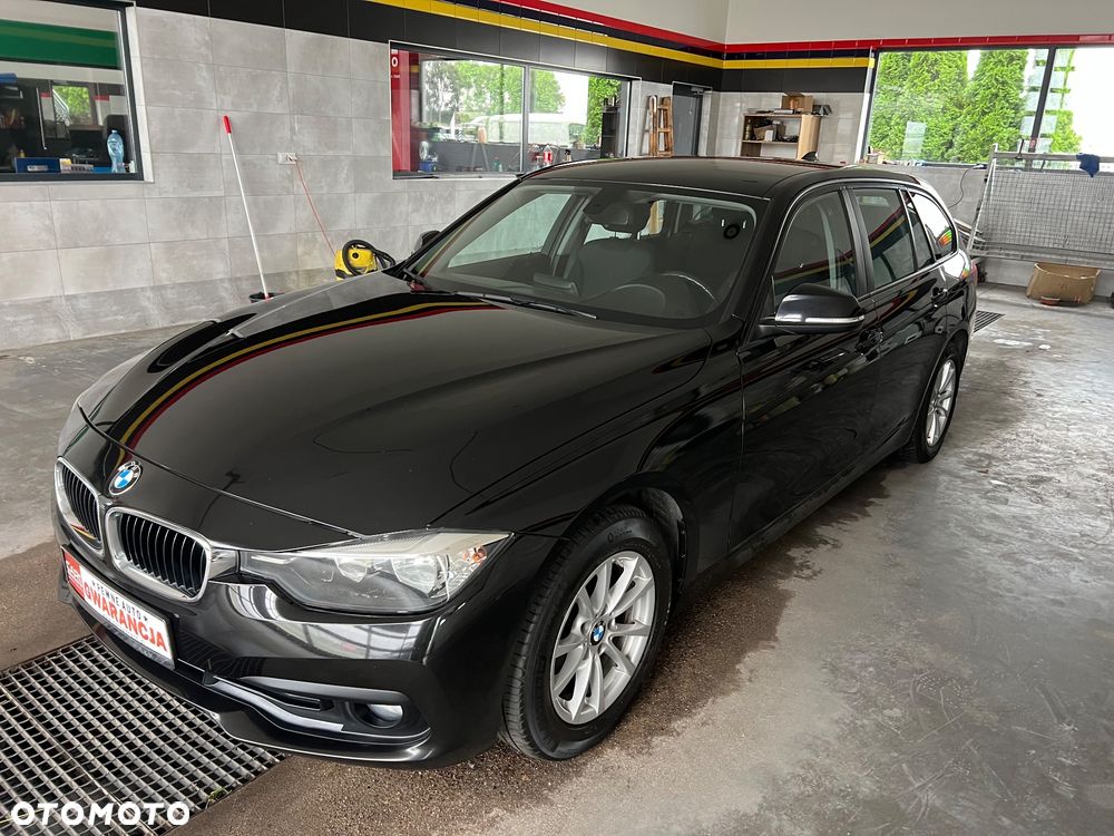 BMW Seria 3 318d xDrive - 2