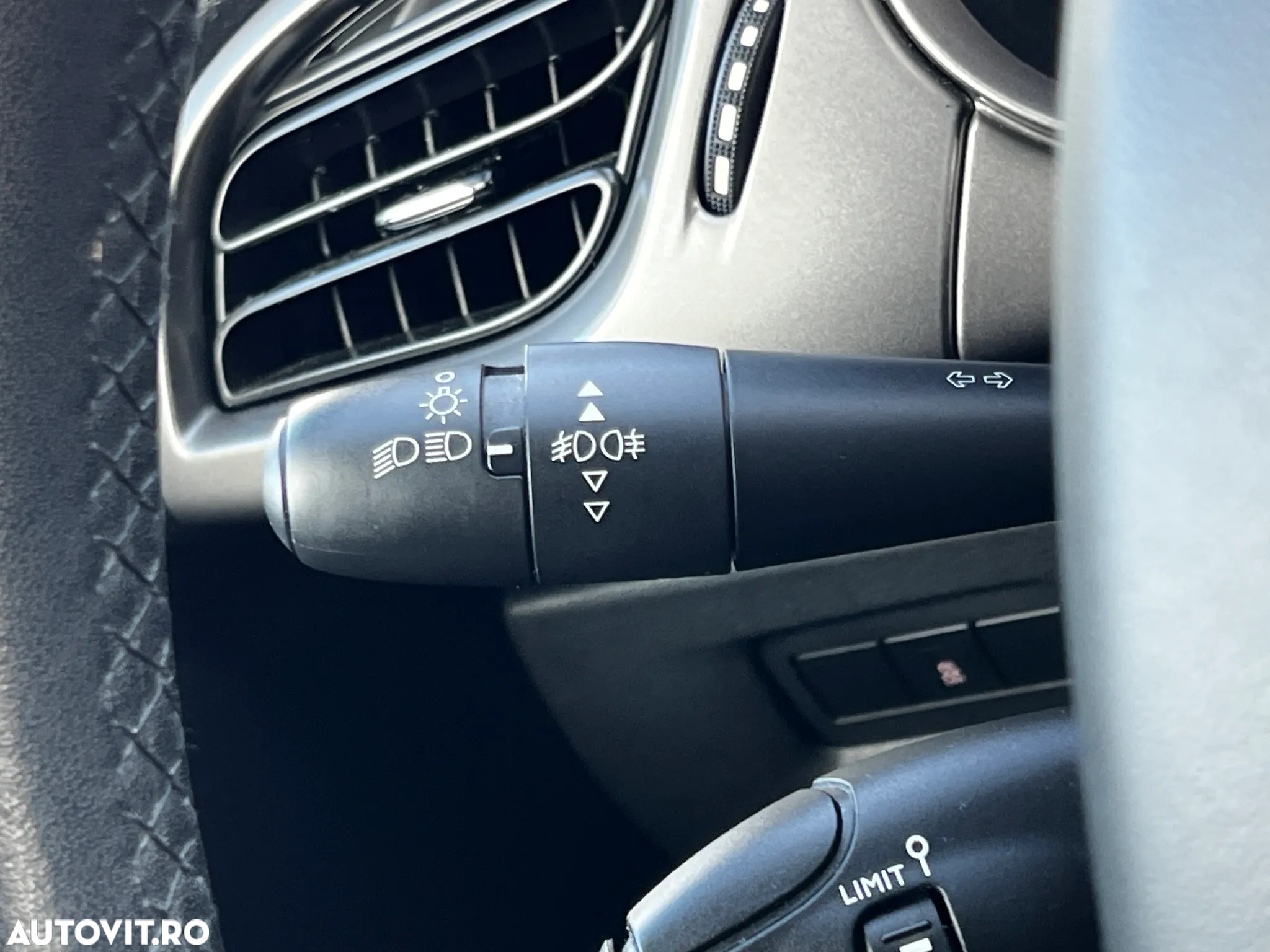 Citroën C3 1.2 PureTech BVM Feel - 19