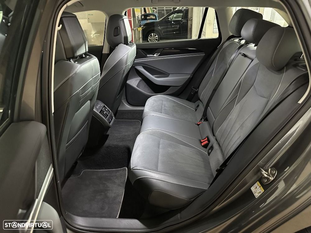 VW Passat Variant - 14