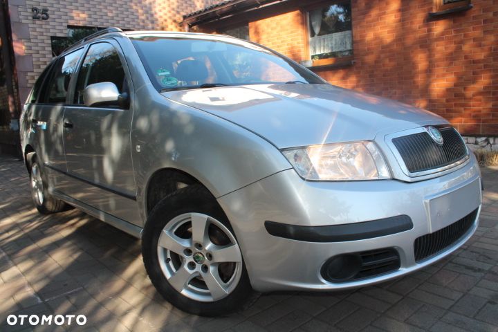 Skoda Fabia ver-1-4-16v-comfort - 1