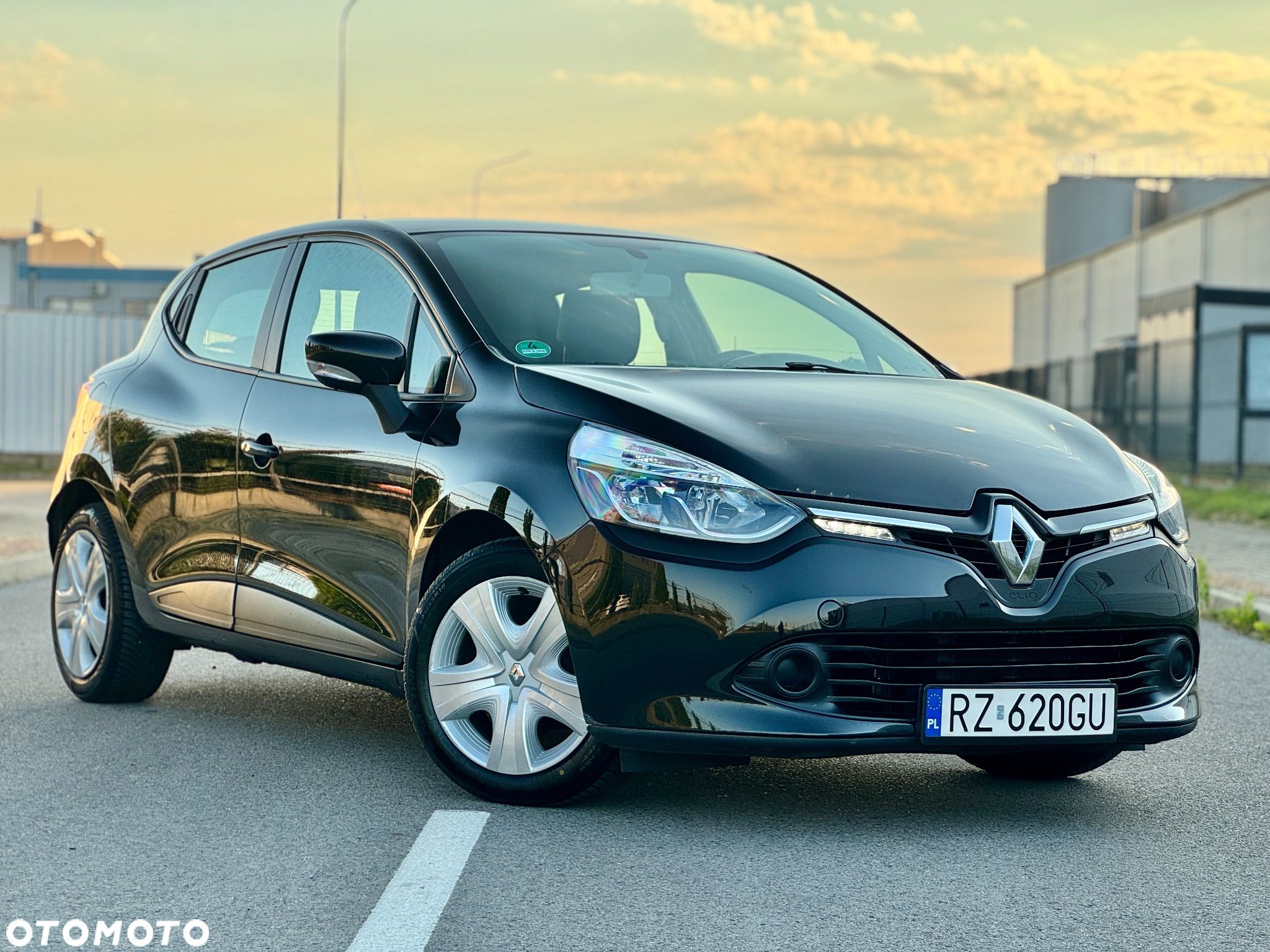 Renault Clio 1.2 16V 75 Life - 1