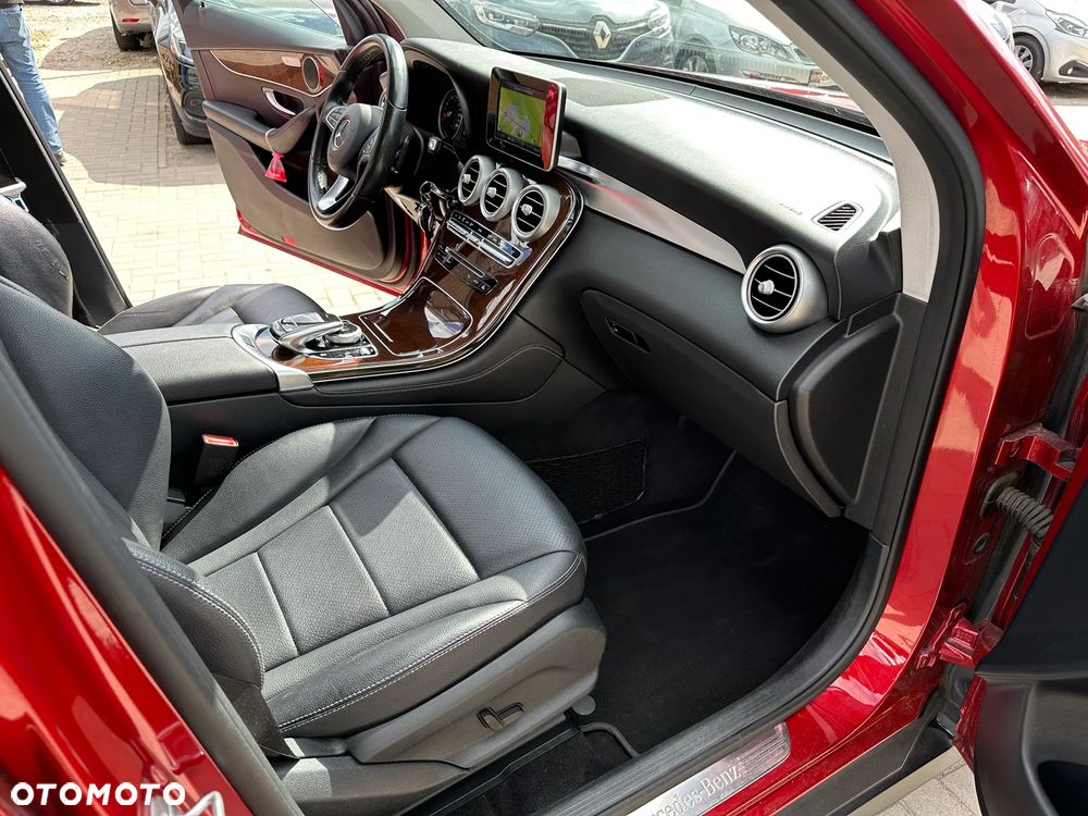 Mercedes-Benz GLC - 23