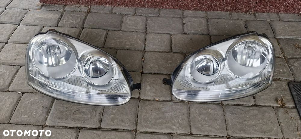 Vw Jetta, Golf V 2006 lampy przód - 1