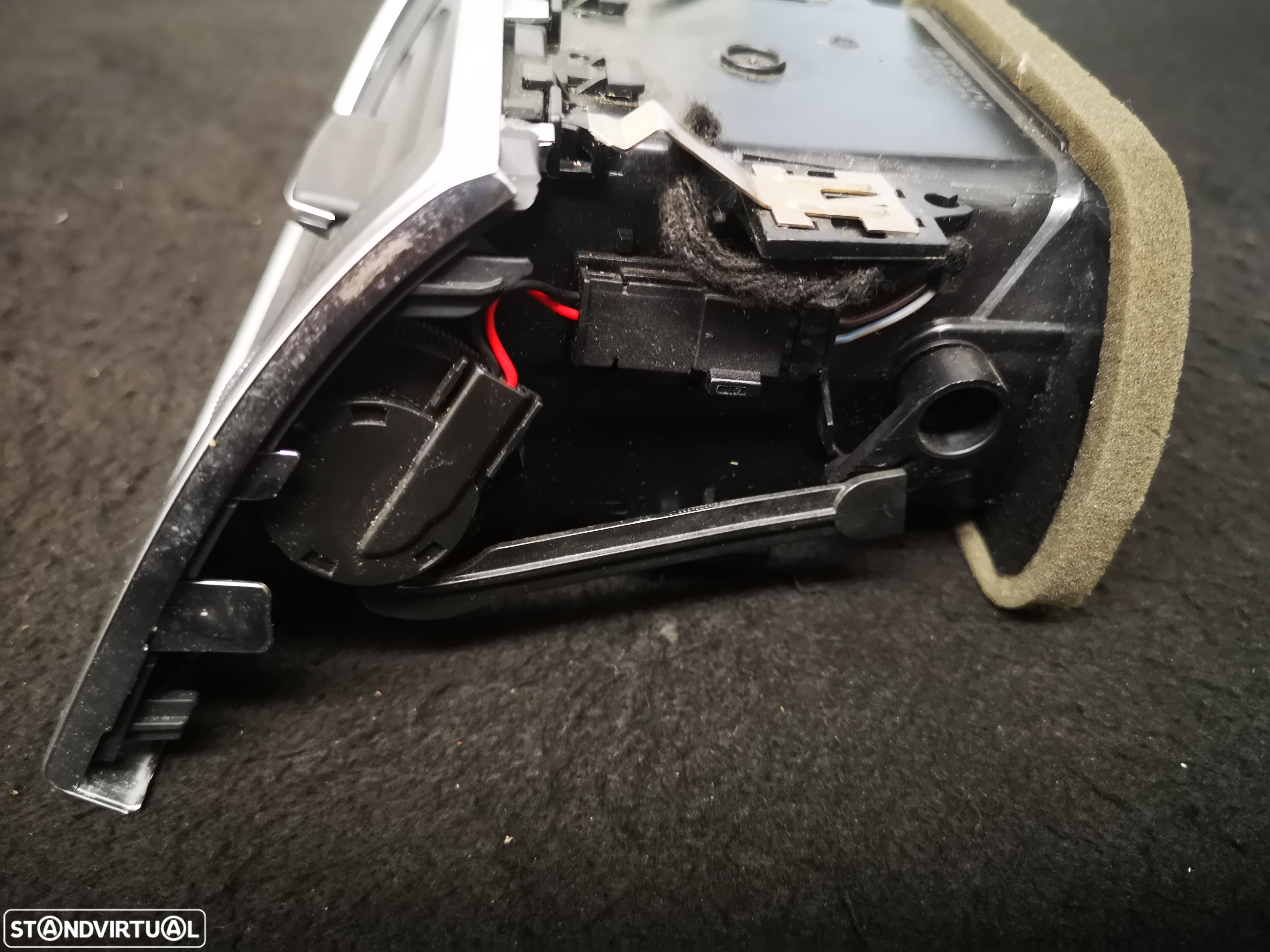 Grelha de sofagem frente esquerda Mercedes W166 GL ML GLE 2012+ - 3